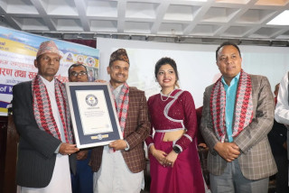 भारतीयको रेकर्ड तोड्दै नेपाली विक्रम खड्काले बनाए विश्व कीर्तिमान