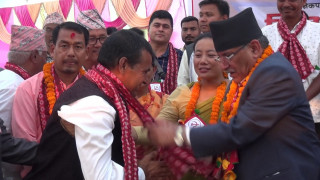 बेलौरीमा काँग्रेसका नेता सहित बिभिन्न दलका नेता माओवादी केन्द्र प्रवेश,  प्रचण्डले गरे स्वागत
