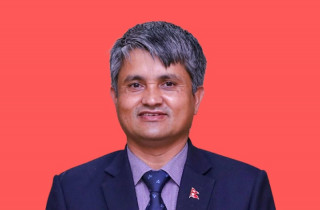 नेकपा एमालेका सूर्य थापाले अग्रता लिदै