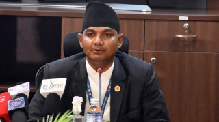 सरकारले विश्वासको मत लिनुअघि नै अर्थसचिव परिवर्तन हुने