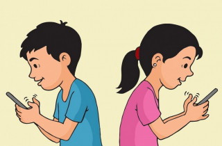 बालबालिकाको भुल्ने र खेल्ने साधन नै ‘मोबाइल’