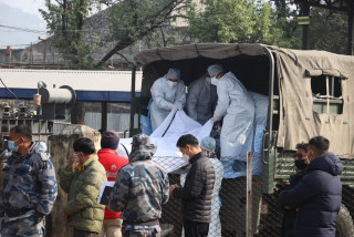  विमान दुर्घटनाका मृतकमध्ये काठमाडौँ ल्याइएका ४९ वटै शवको पोस्टमार्टम सकियो, पहिचान बाँकी !