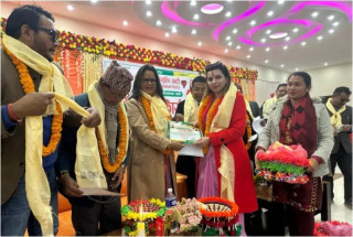 अभिनेत्री एलिजा गौतम नागरिक उन्मुक्ति पार्टीमा प्रवेश