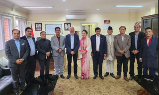 'अस्थिर ब्याजदरले साना व्यवसायीहरु प्रताडित हुनु परेको छ' : अध्यक्ष गोल्छा