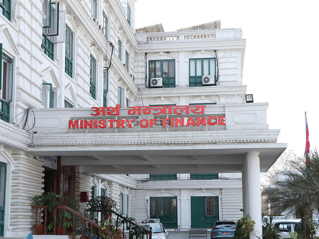 लयमा फर्किँदै अर्थतन्त्र