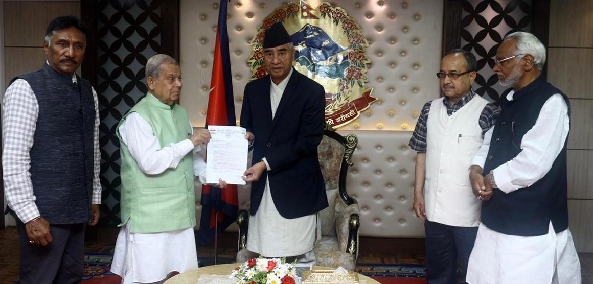 राष्ट्रपतिमा महन्थ ठाकुरलाई सहयोग गर्न लोसपाका नेताहरुले आज देउवासँग छलफल गर्दै