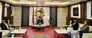 सत्ता गठबन्धनमा चरम अविश्वास : नयाँ राष्ट्रपति निर्वाचनमा कसरी अघि बढ्ने छैन ठोस समझदारी !