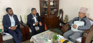 माधव नेपालले भने__'उपराष्ट्रपतिमा रामसहायलाई पूर्णरूपमा सहयोग गर्छौँ'