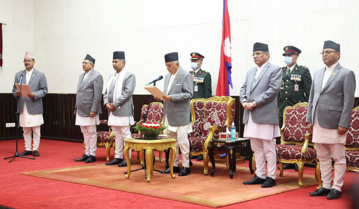 आठौँ पटक मन्त्रिपरिषद् विस्तार, परराष्ट्रमा चयन एनपी साउदले लिए सपथ 