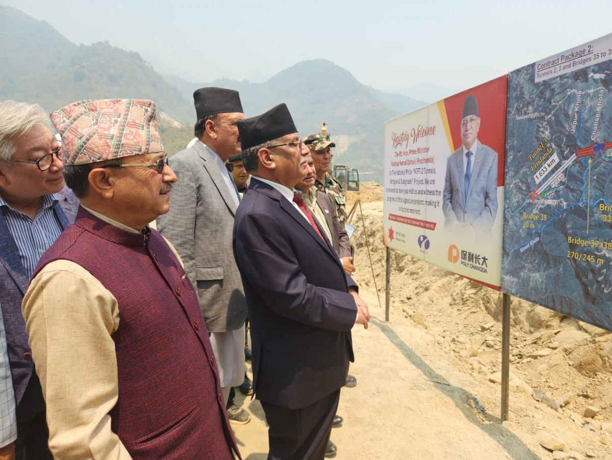 प्रधानमन्त्री दाहालद्धारा काठमाडौँ-तराई-मधेस द्रुतमार्गको अवलोकन