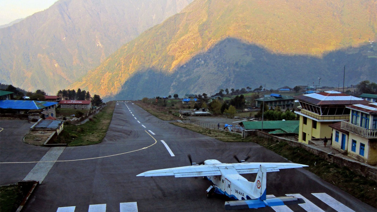 लुक्ला विमानस्थल व्यस्त : हिमाली क्षेत्रमा पर्यटन सुधार