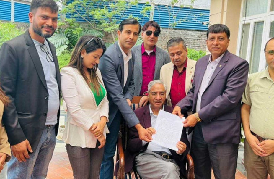 ६ बुँदे मागसहित सेयर लगानीकर्ताहरूले देउवालाई बुझाए ज्ञापनपत्र