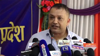 'अब सरकार छोडेर भए पनि पार्टीलाई बलियो बनाउनेतर्फ अग्रसर हुनुपर्छ' : गगन थापा 