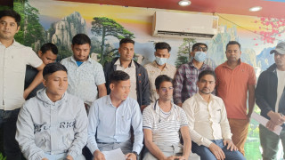 चार महिनादेखि काठमाडौंमा बन्धक
