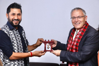  सभापति लामिछाने र इजरायली राजदूत गोडरबीच भेटवार्ता