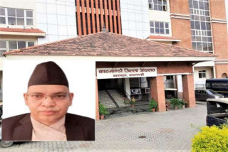 अदालतमै पूर्वन्यायाधीश गिरीमाथि जुत्ता प्रहार