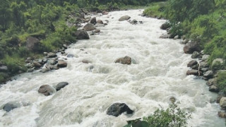 गुल्मीमा खहरे खोलाले बगाउँदा बाबुछोरीको मृत्यु