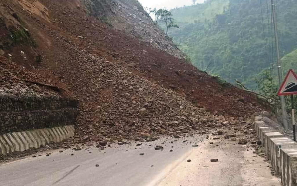 मुग्लिन-नारायणगढ खण्ड अझै खुलेन, पहिरो झर्ने क्रम जारी