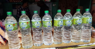 ११ महिनामा आधा अर्बको पानी निर्यात