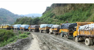 बन्चरेमा फोहोर व्यवस्थापन अस्तव्यस्त : ककनी र धुनीबेसीका बासिन्दा फेरि आन्दोलित