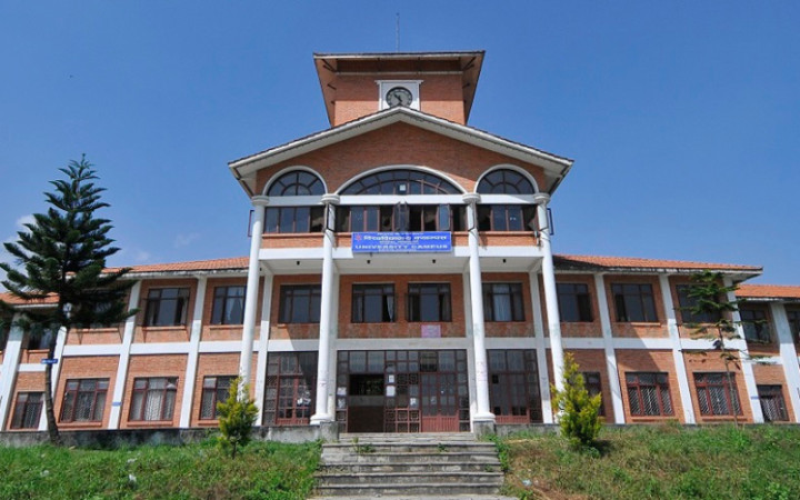स्नातकलाई पुनः तीन वर्षमा झार्ने तयारी