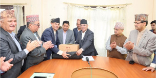 प्रधानमन्त्रीले  मृतकका परिवारलाई जनही दुई लाख दिने घोषणा