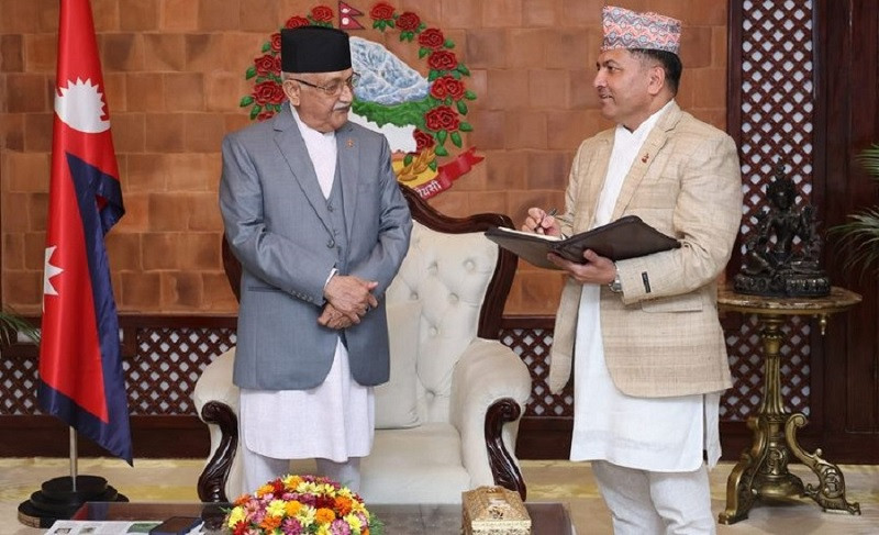 प्रधानमन्त्री केपी शर्मा ओलीले प्रकाश तामाङलाई तत्काल नागरिकता दिलाउन पहल