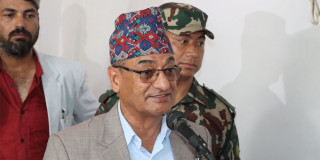 दुई ठुला प्रतिशपर्धी दलको गठबन्धनले आत्मविश्वास बढेको छ  : गृहमन्त्री लेखक