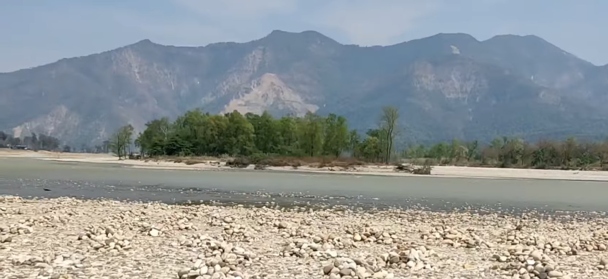 कर्णाली नदीमा  फेला  पर्यो   बेवारिसे शव