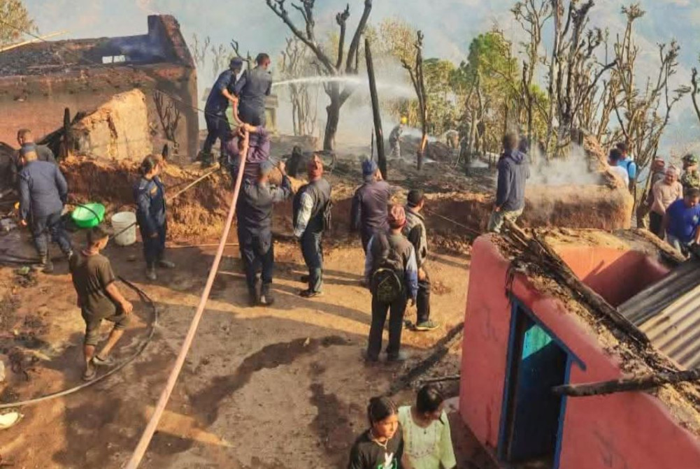 अर्घाखाँचीमा आगलागी भएर  घरगोठ जल्यो