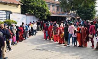 भरतपुर अस्पताल : स्वास्थ्य बीमाले उठायो, बीमाबाटै डुब्ने जोखिम
