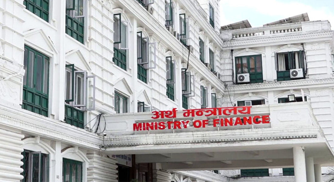 करारका शिक्षक कटौती हुने कि नहुने,