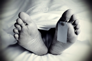 रेखा खोलामा  शव फेला  दुई जना पक्राउ