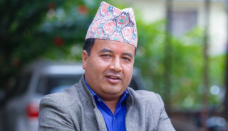 एमाले नेता महेश बस्नेतविरुद्ध प्रदर्शन