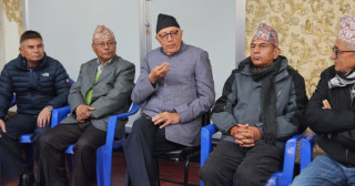 जिल्ला-जिल्लाबाट आएका सेनानीहरुलाई पार्टीको आसन्न महाधिवेसन र आम निर्वाचनमा होमिन डा.शेखर कोइरालाको  निर्देशन