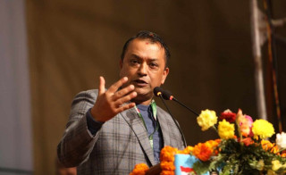 विशेष महाधिवेशनले पार्टी फुटाउछ  भन्नु भ्रम हो  : गगन थापा