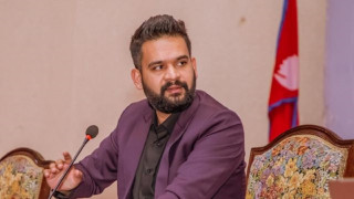 बालेनद्वारा पदबाट राजीनामा