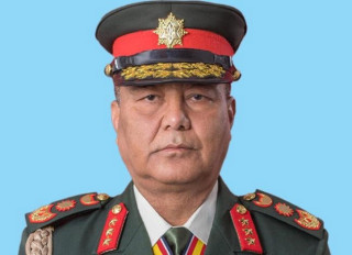 मानवीय सुरक्षालाई पहिलो प्राथमिकता दिएको सेनापति सिग्देलको स्पष्टिकरण